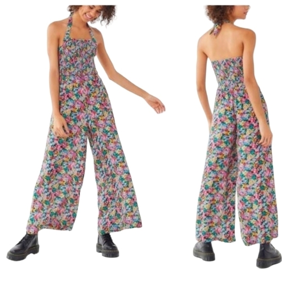 Urban Outfitters Lola floral halter jumpsuit - Picture 1 of 12